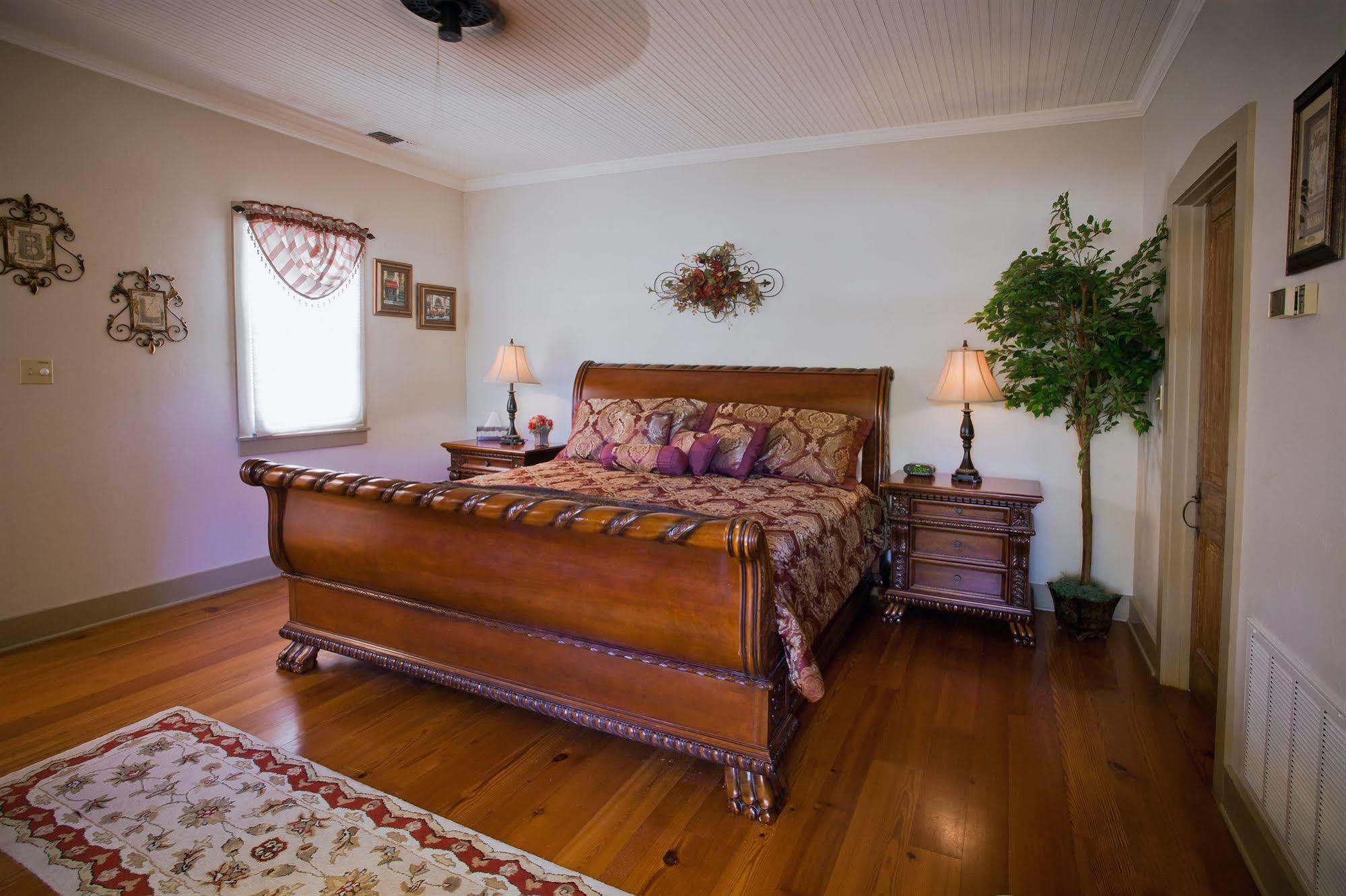 Rock House Hideaway Complex Фредериксбург Екстериор снимка